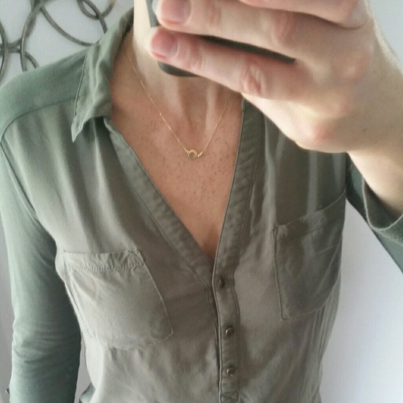 Dynamite Khaki green top - Picture 2 of 7